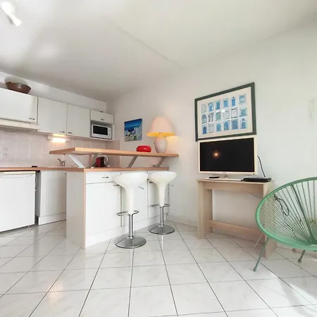 204, Natura Au Village Naturiste *